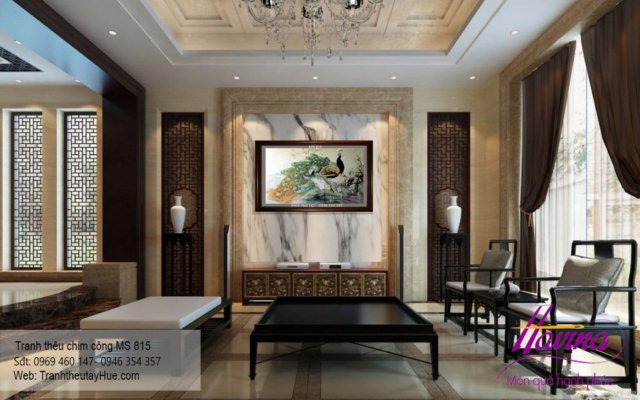 Tranh thêu chim công treo phòng khách