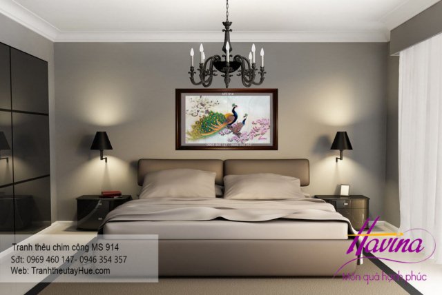 Tranh thêu chim công treo phòng khách