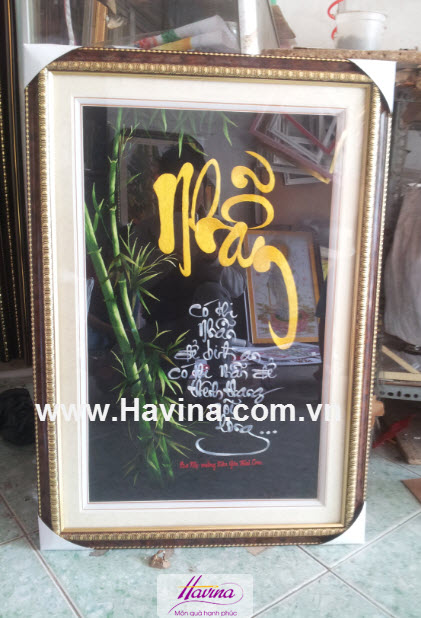 Tranh thêu chữ nhẫn