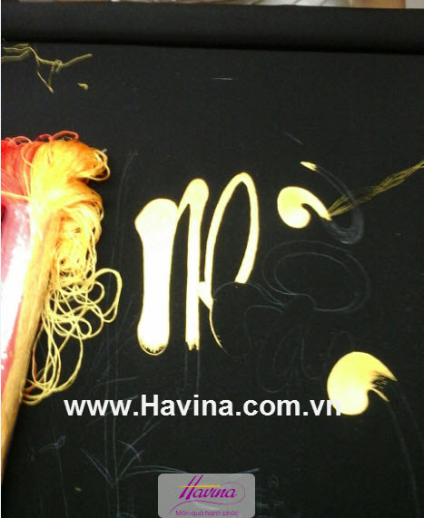 Tranh thêu chữ nhẫn