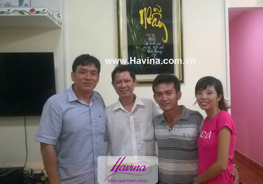 Tranh thêu chữ nhẫn