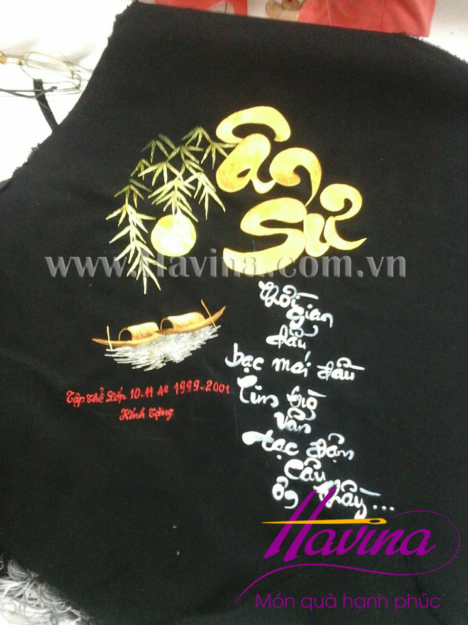 Tranh thêu ân sư sau khi thêu hoàn thành