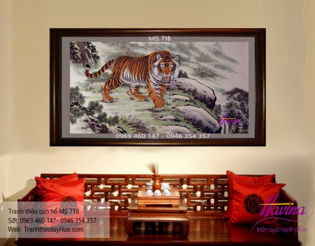 Tranh thêu con hổ treo phòng khách