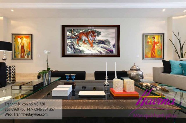 Tranh thêu con hổ treo phòng khách