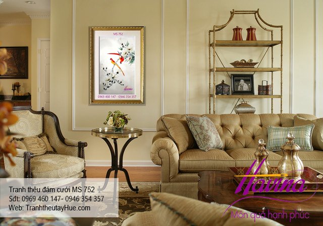 Tranh thêu tặng đám cưới treo phòng khách