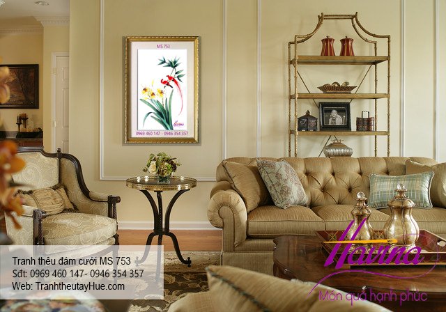 Tranh thêu tặng đám cưới treo phòng khách