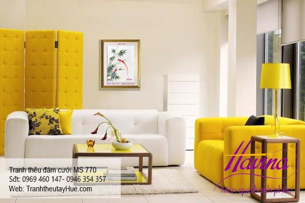 Tranh thêu tặng đám cưới treo phòng khách