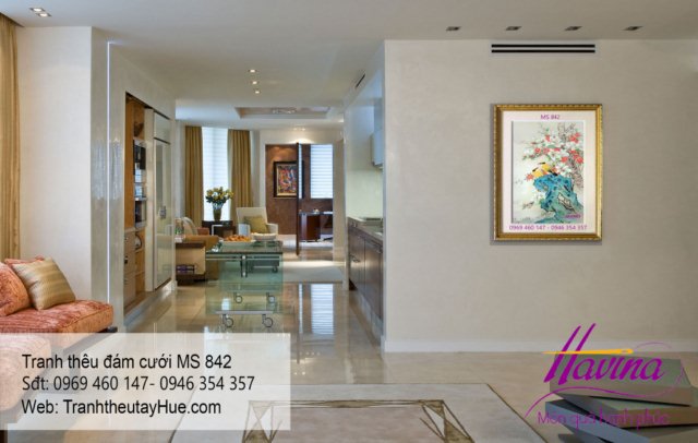 Tranh thêu tặng đám cưới treo phòng khách