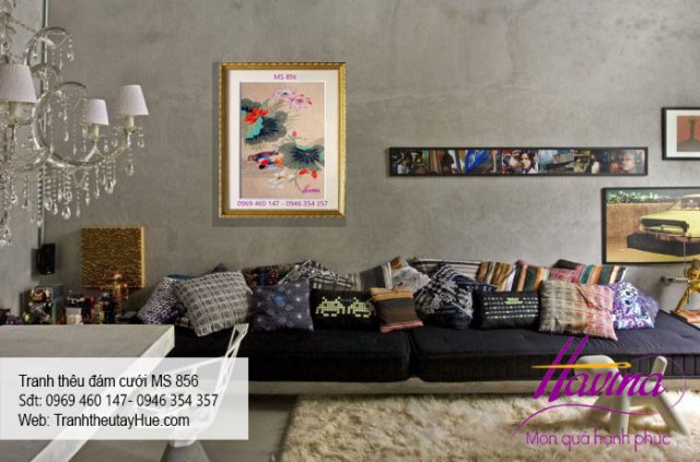 Tranh thêu tặng đám cưới treo phòng khách