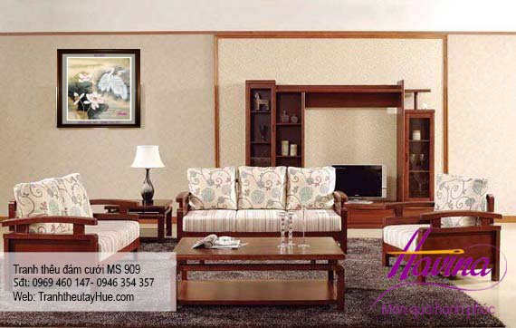 Tranh thêu tặng đám cưới treo phòng khách