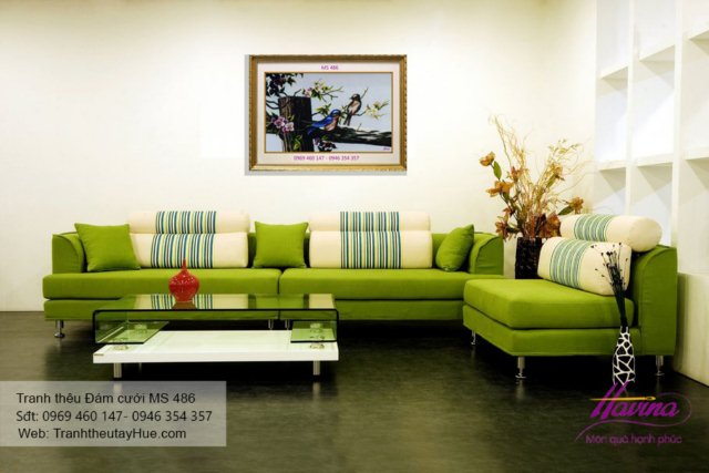 Tranh thêu tặng đám cưới treo phòng khách