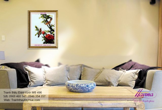 Tranh thêu tặng đám cưới treo phòng khách