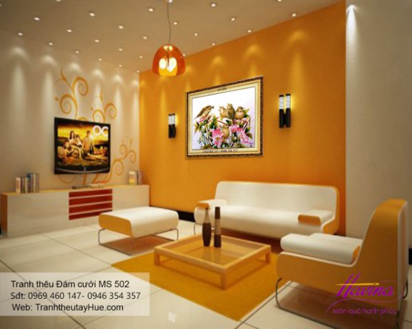 Tranh thêu tặng đám cưới treo phòng khách