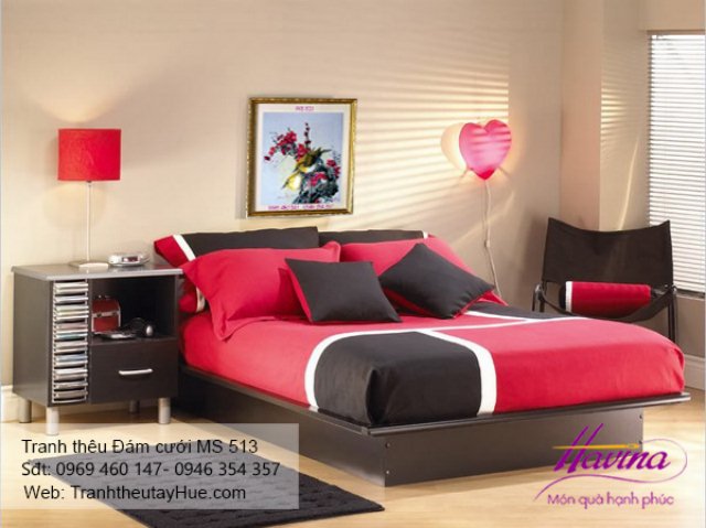 Tranh thêu tặng đám cưới treo phòng khách