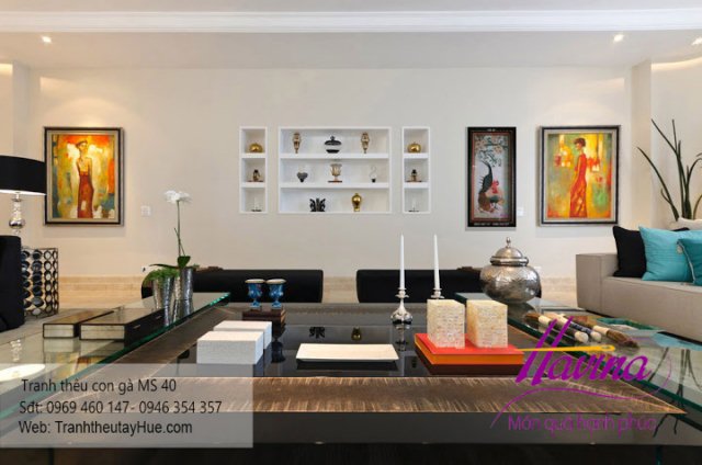 Tranh thêu con gà treo phòng khách