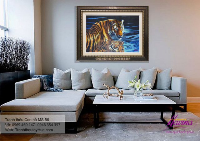 Tranh thêu con hổ treo phòng khách