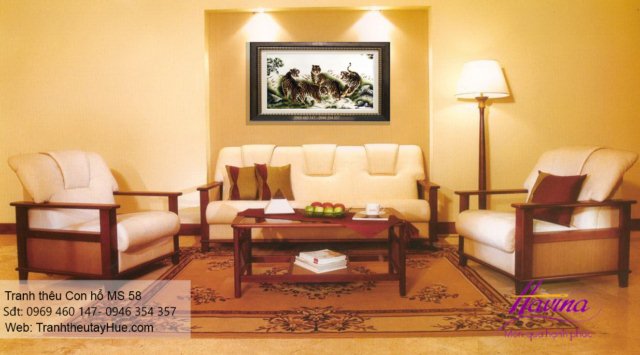 Tranh thêu con hổ treo phòng khách
