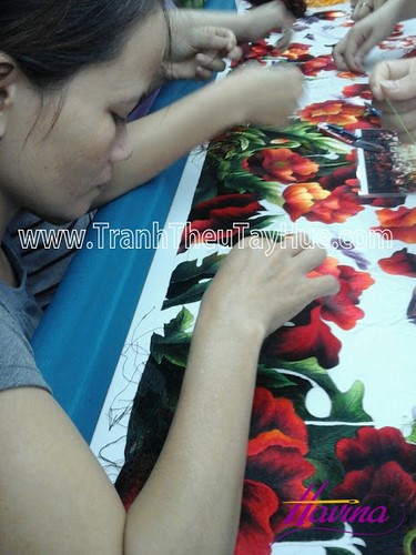 Tranh thêu hoa colico mã số 68 sắp hoàn thành Tranh thêu hoa colico mã số 68 sắp hoàn thành