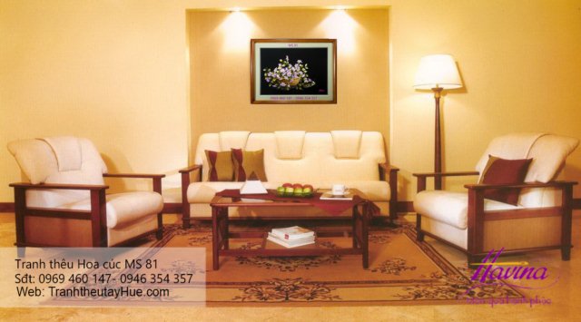 Tranh thêu hoa cúc treo phòng khách