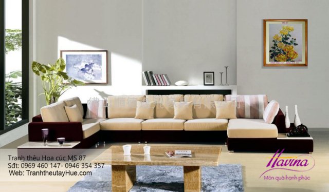 Tranh thêu hoa cúc treo phòng khách