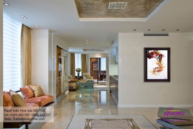 Tranh thêu hoa đào treo phòng khách