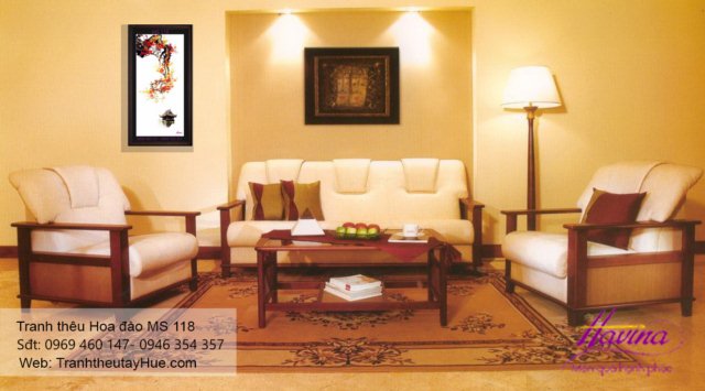 Tranh thêu hoa đào treo phòng khách