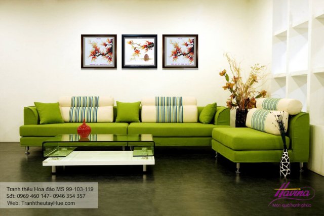 Tranh thêu hoa đào treo phòng khách