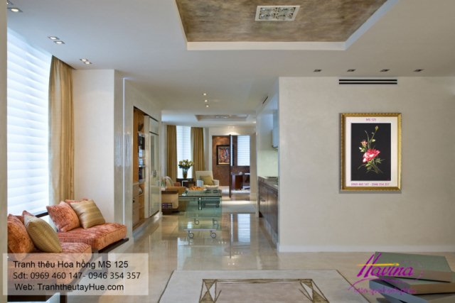 Tranh thêu hoa hồng treo phòng khách
