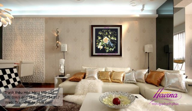 Tranh thêu hoa hồng treo phòng khách