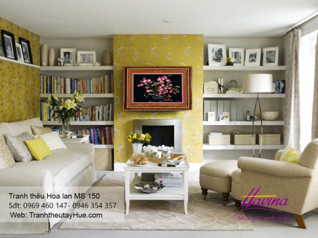 Tranh thêu hoa lan treo phòng khách