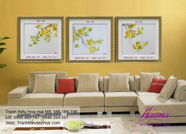 Tranh thêu hoa mai treo phòng khách