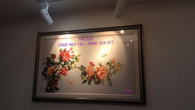 Tranh thêu hoa mẫu đơn treo phòng khách