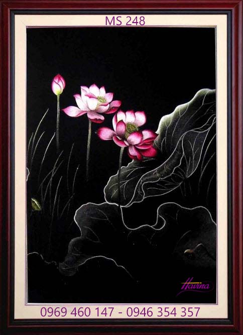 Tranh thêu hoa sen