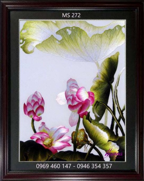 Tranh thêu hoa sen
