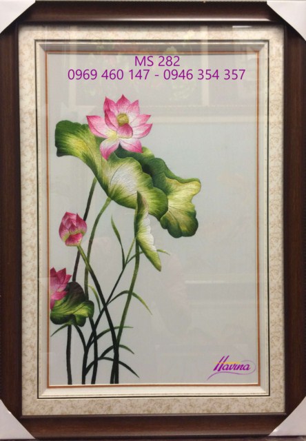 Tranh thêu hoa sen