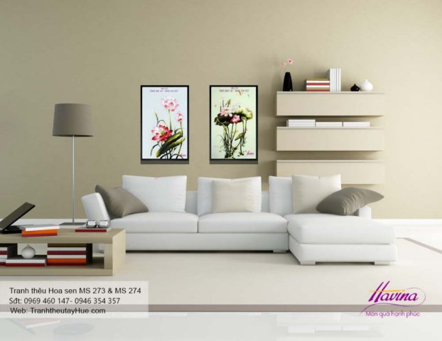 Tranh thêu hoa sen treo phòng khách