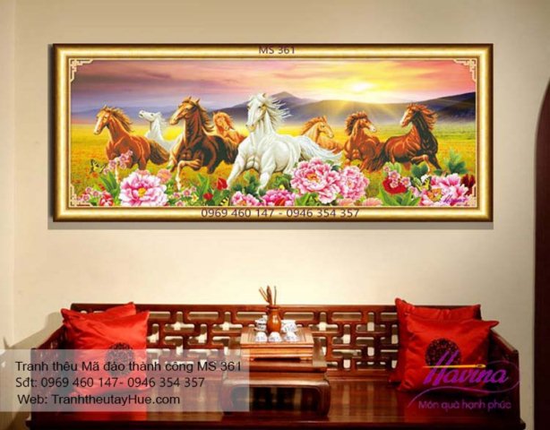 Tranh thêu mã đáo thành công treo phòng khách
