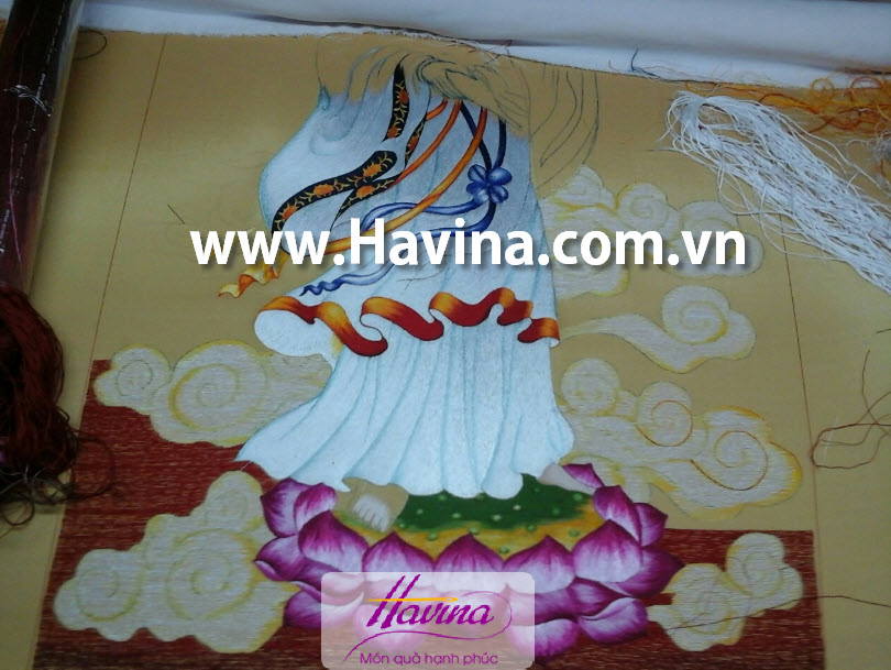Quá trình thêu tác phẩm Tranh thêu phật quan âm bồ tát