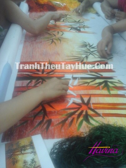 Tranh thêu cành tre mã số 2013 sắp hoàn thành Tranh thêu cành tre mã số 2013 sắp hoàn thành