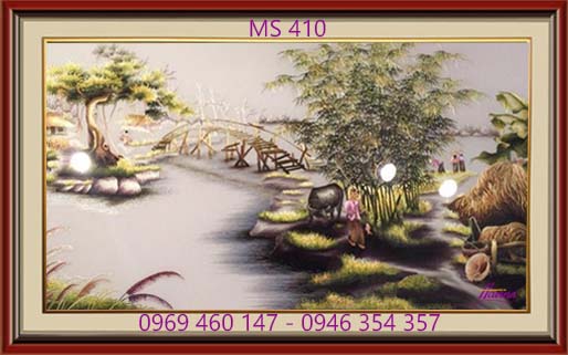 Tranh thêu phong cảnh làng quê