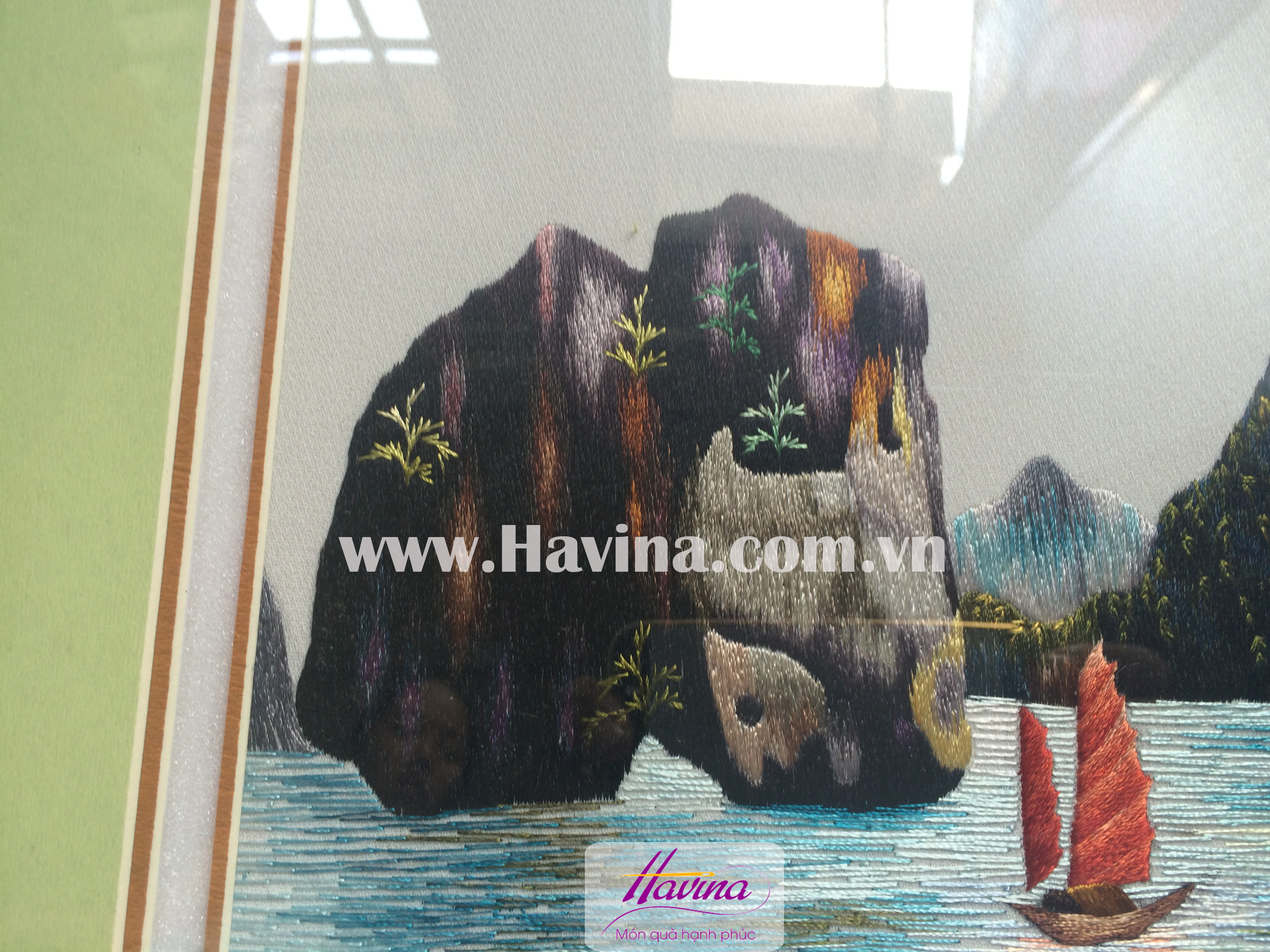 Tranh thêu phong cảnh làng quê Việt Nam