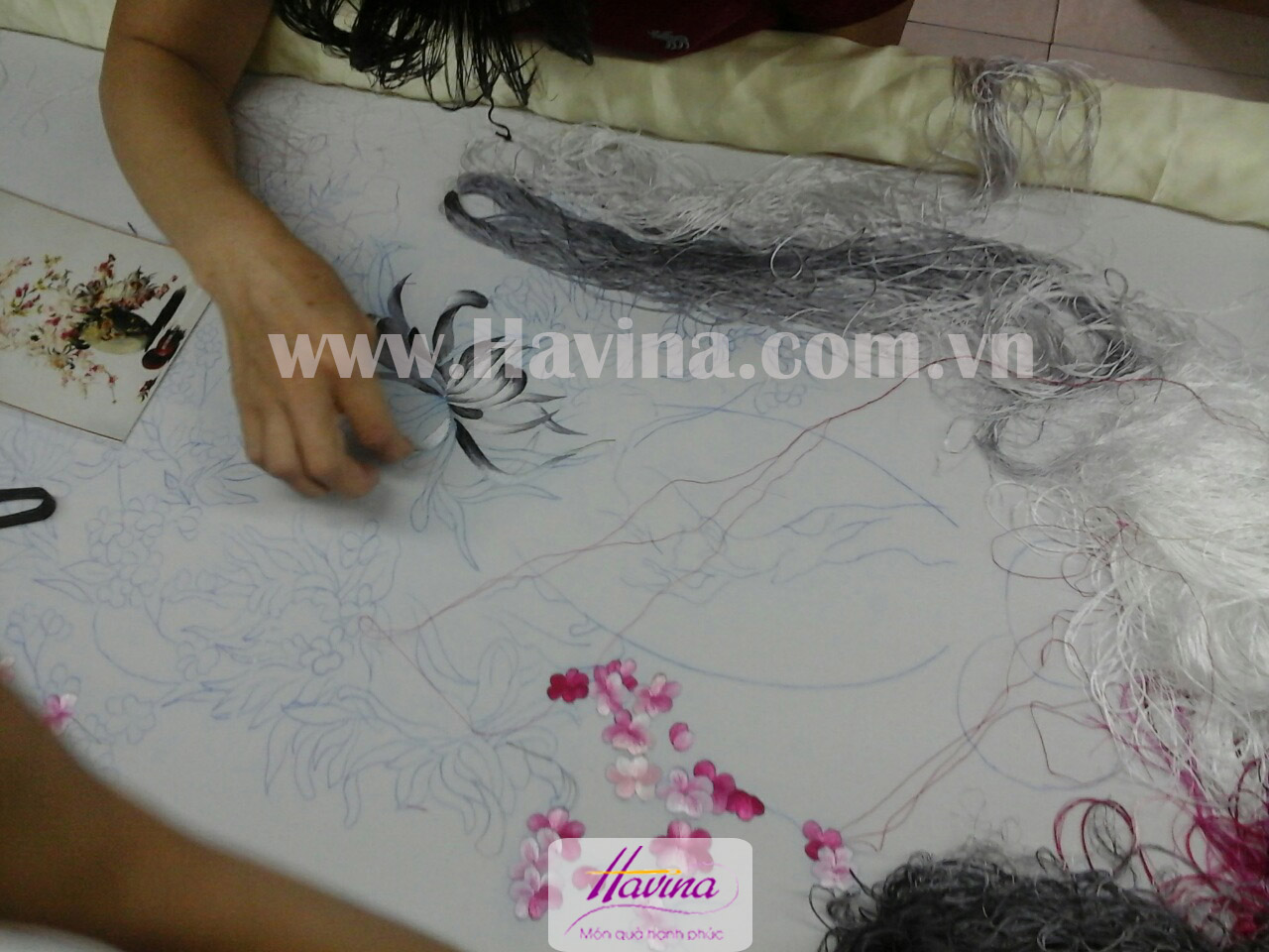 tranh thêu hoa cúc