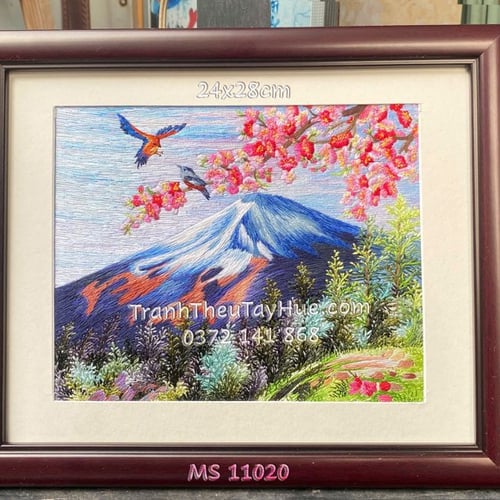 Tranh thêu hoa đào