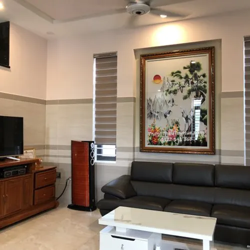 Tranh Thêu Khổ Lớn – Điểm Nhấn Sang Trọng và Tinh Tế Cho Phòng Khách