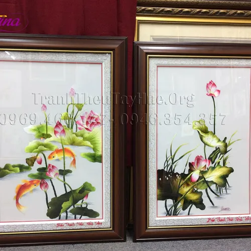 Hoàn Thiện 2 Bức Tranh Thêu Hoa Sen Cho Chị Vân Anh Đến Từ Báo Thanh Niên