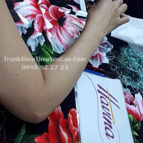 Hoàn thiện tranh thêu hoa mẫu đơn theo yêu cầu của anh Tân