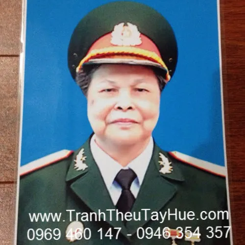 Tranh thêu chân dung theo yêu cầu khách hàng Thiếu tướng quân đội nhân dân Việt Nam