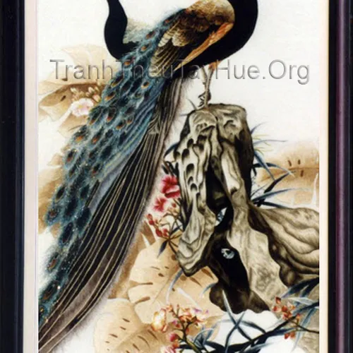 Tranh thêu chim công MS 24