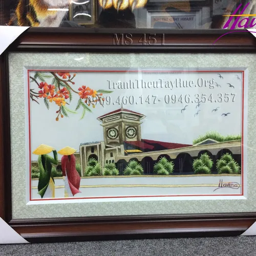 Tranh thêu chợ Bến Thành ms 451 – Món quà lý tưởng để dành tặng đối tác