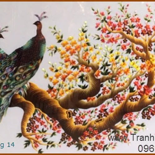 Tranh thêu con công 14